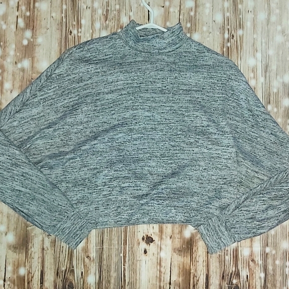 Mock turtle neck crop top - Picture 5 of 6